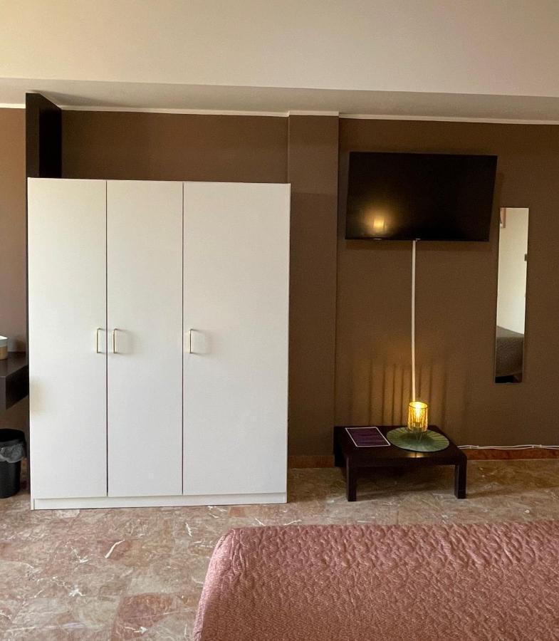 Casa Viola A 900 Mt Dalla Staz. Centrale Pescara Exteriér fotografie